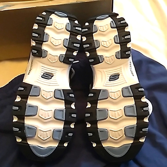 NIB Women's Skechers D'Lites blue and white WIDE shoes size 6.5 💢WIDE💢 - Picture 8 of 10